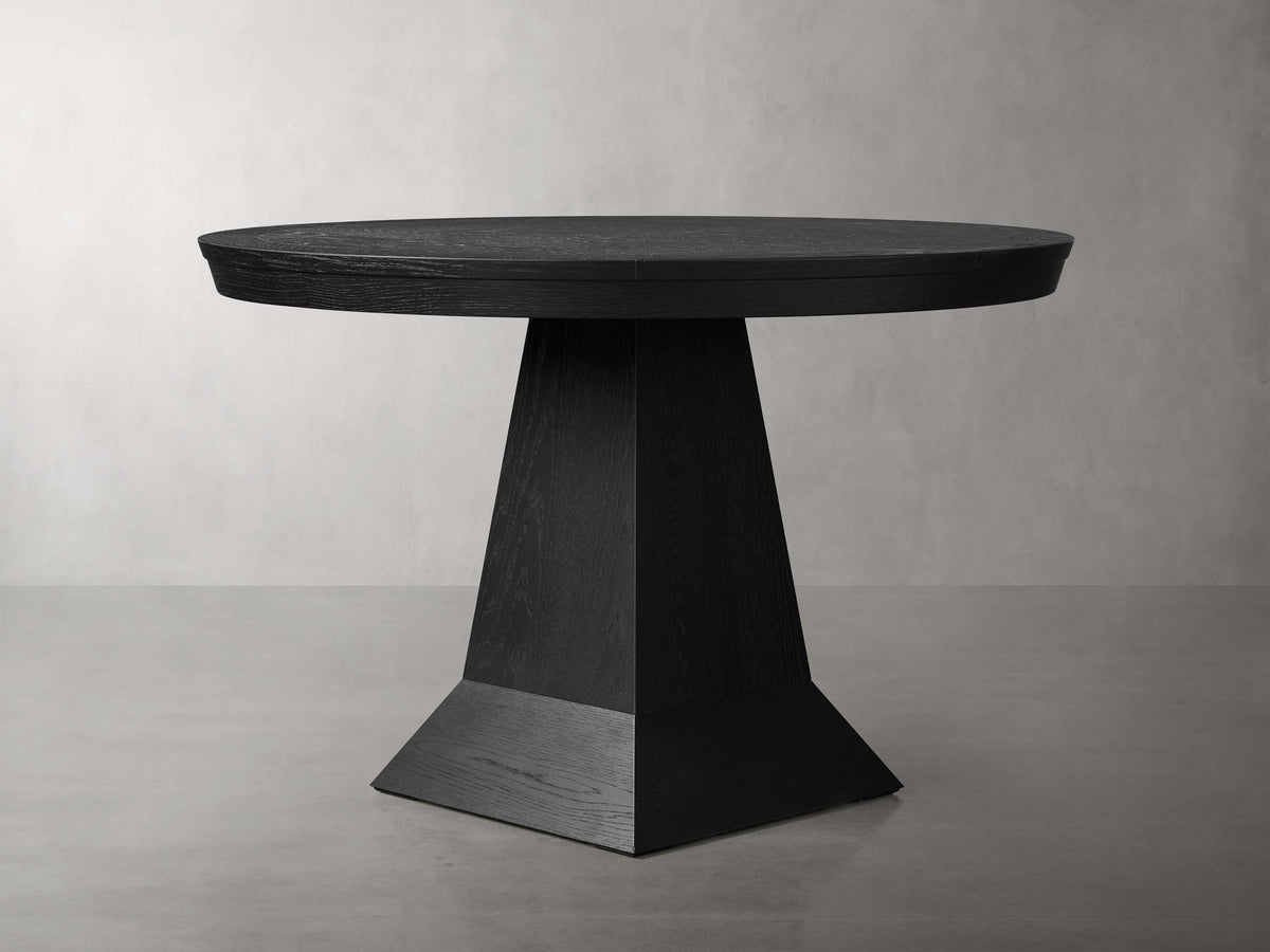 Leighton Round Dining Table - Lamp Modern
