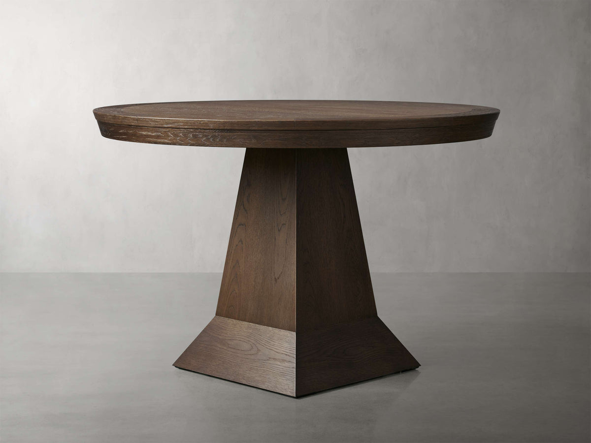 Leighton Round Dining Table - Lamp Modern