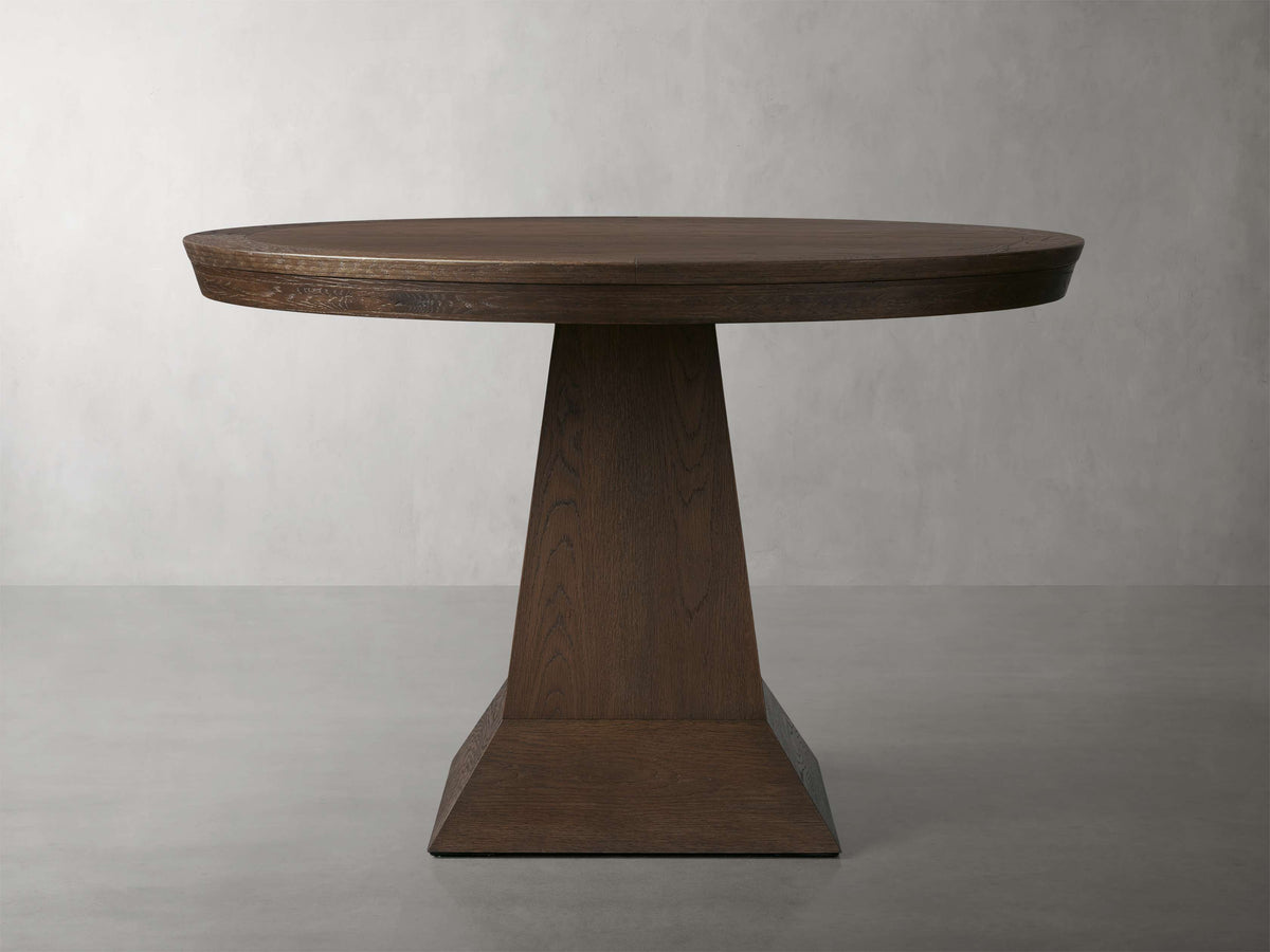 Leighton Round Dining Table - Lamp Modern