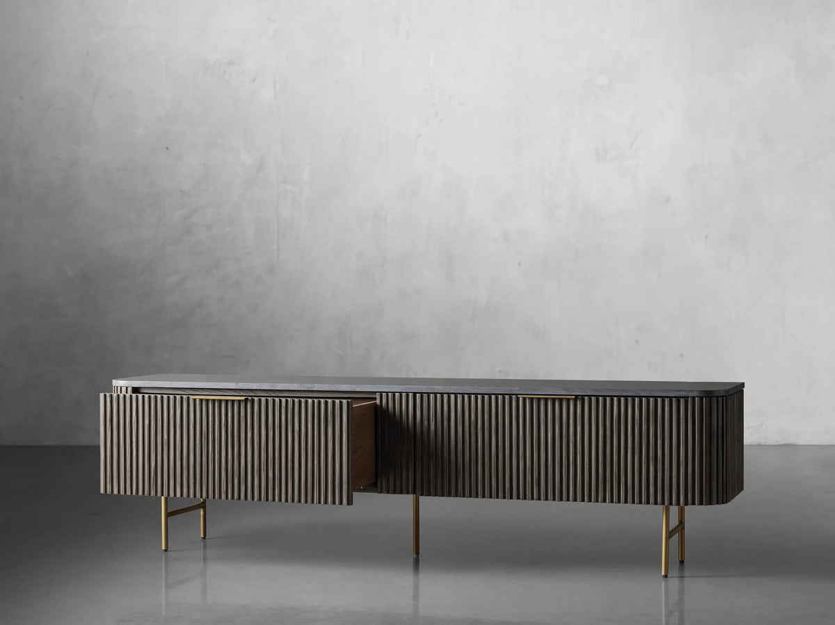 Finnley Low Media Console - Lamp Modern