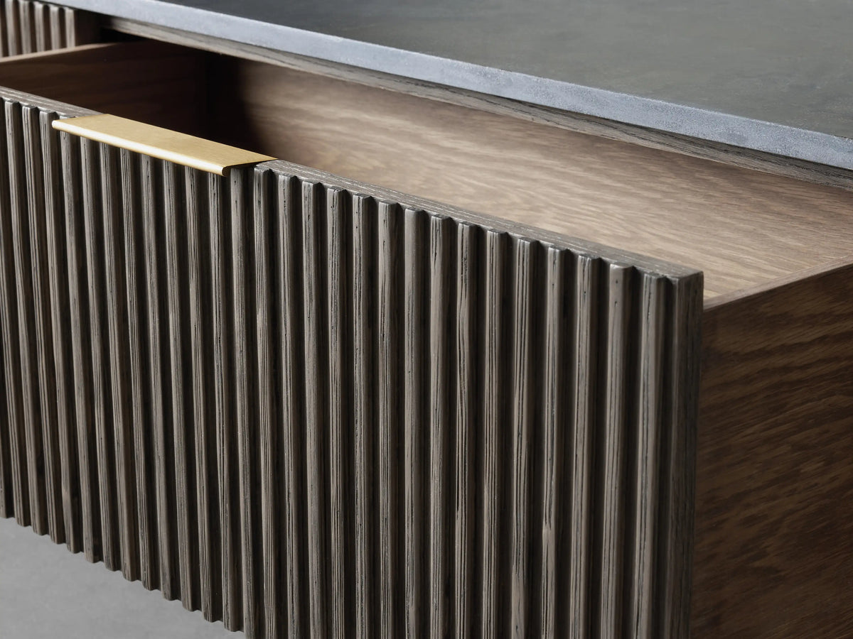 Finnley Low Media Console - Lamp Modern