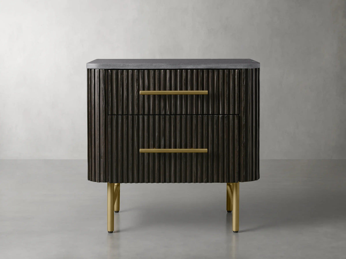 Finnley Closed Nightstand - Lamp Modern