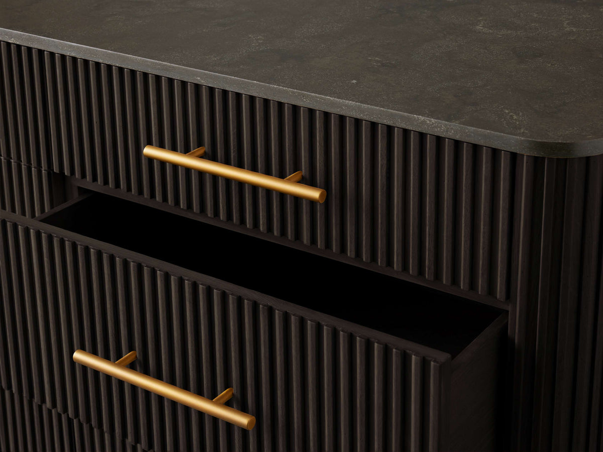 Finnley Nine-Drawer Dresser - Lamp Modern