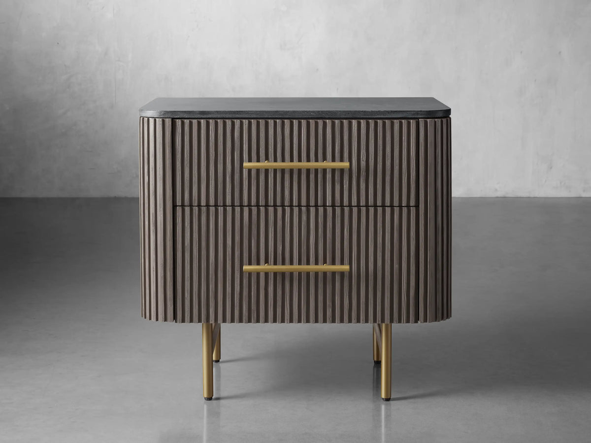 Finnley Closed Nightstand - Lamp Modern