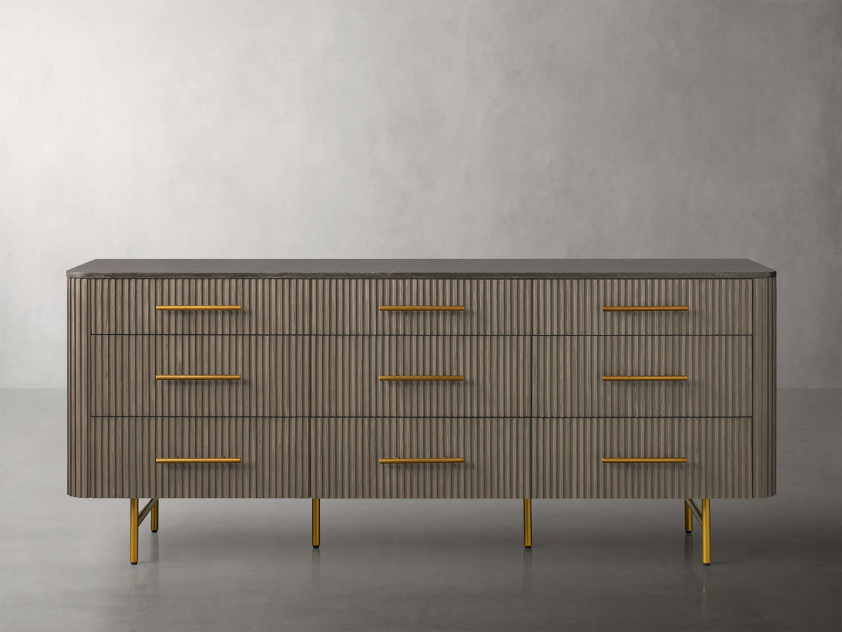 Finnley Nine-Drawer Dresser - Lamp Modern