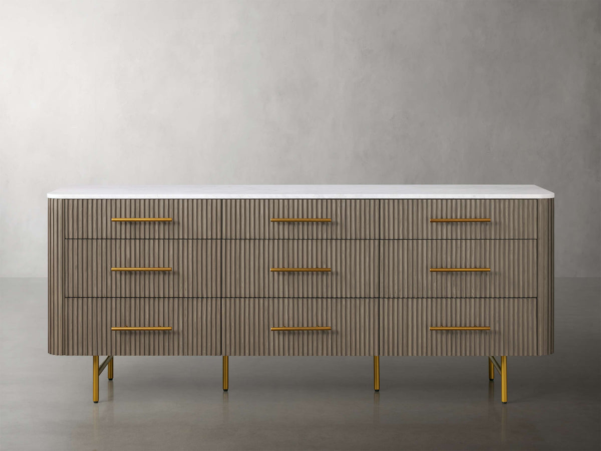 Finnley Nine-Drawer Dresser - Lamp Modern