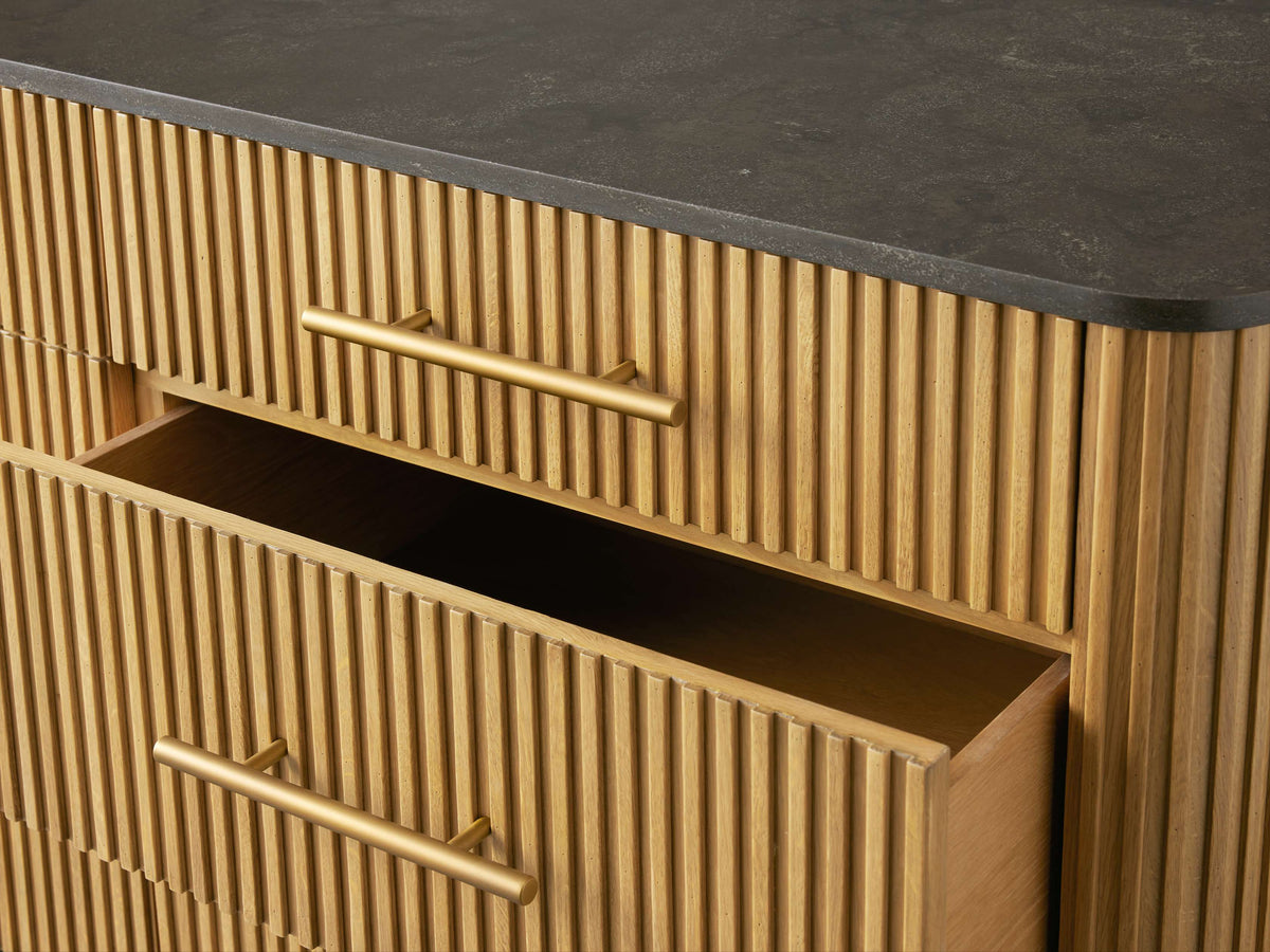 Finnley Nine-Drawer Dresser - Lamp Modern