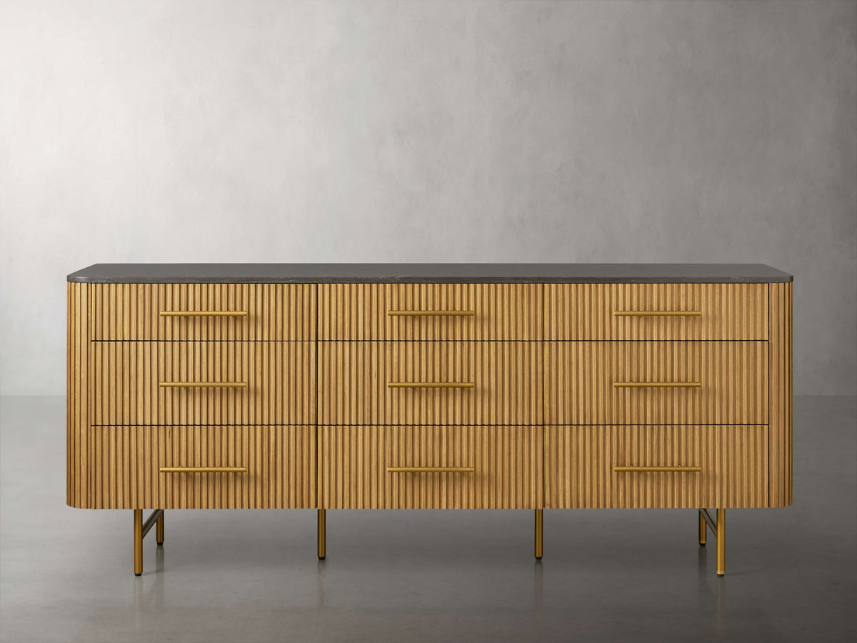Finnley Nine-Drawer Dresser - Lamp Modern