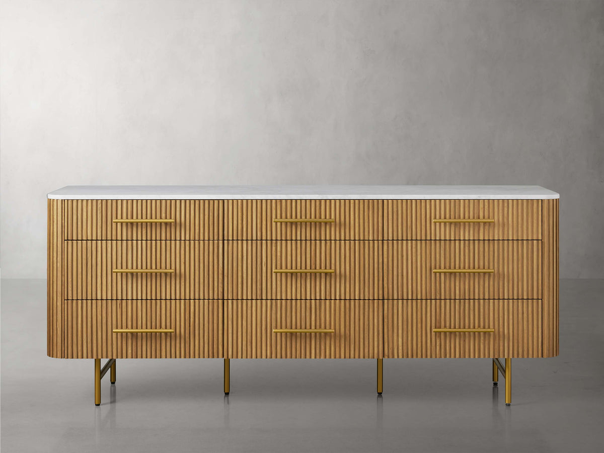 Finnley Nine-Drawer Dresser - Lamp Modern