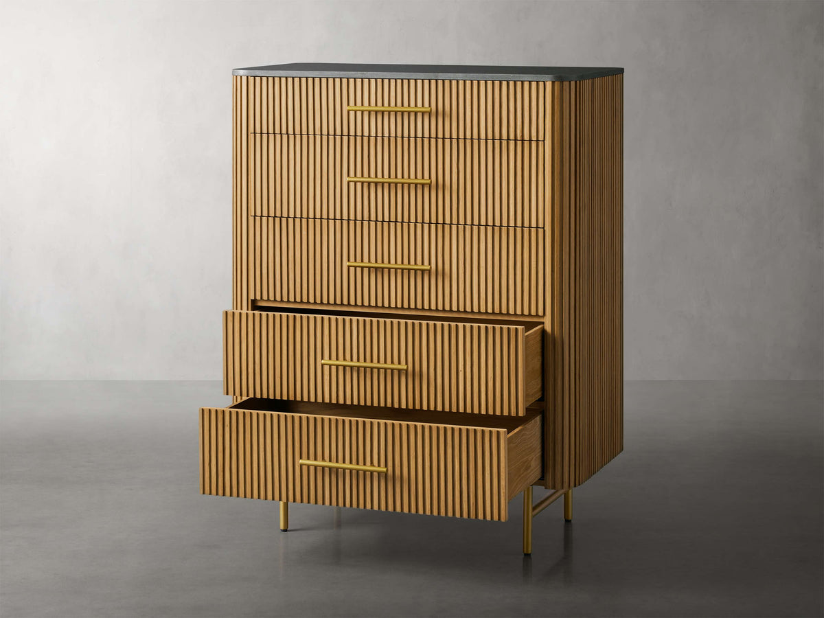 Finnley Five-Drawer Dresser - Lamp Modern