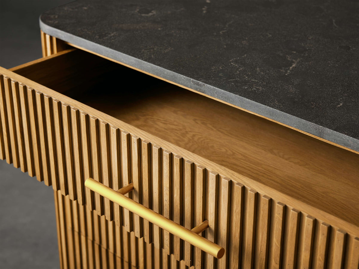 Finnley Five-Drawer Dresser - Lamp Modern