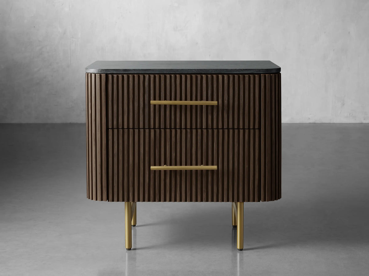Finnley Closed Nightstand - Lamp Modern