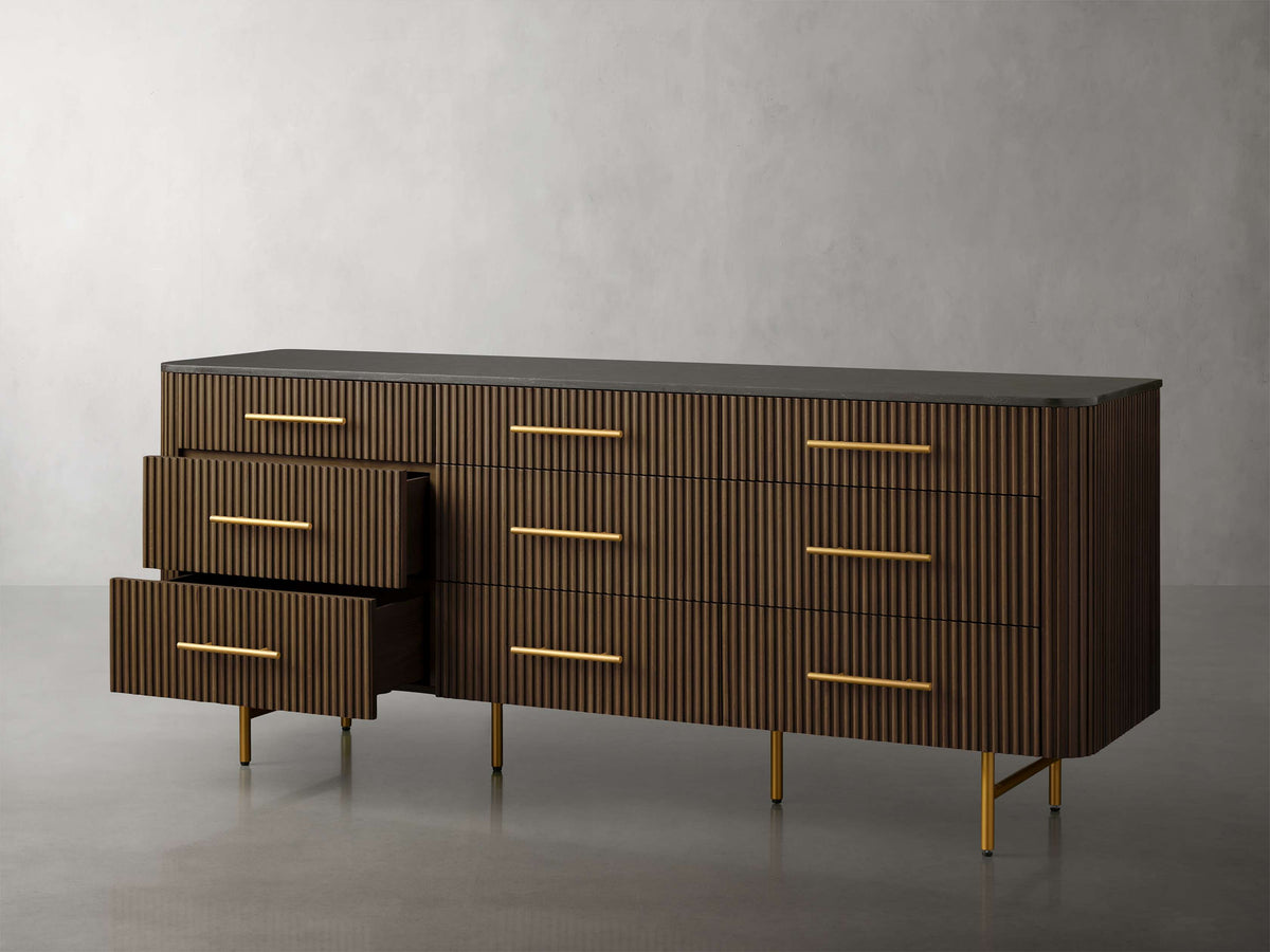 Finnley Nine-Drawer Dresser - Lamp Modern