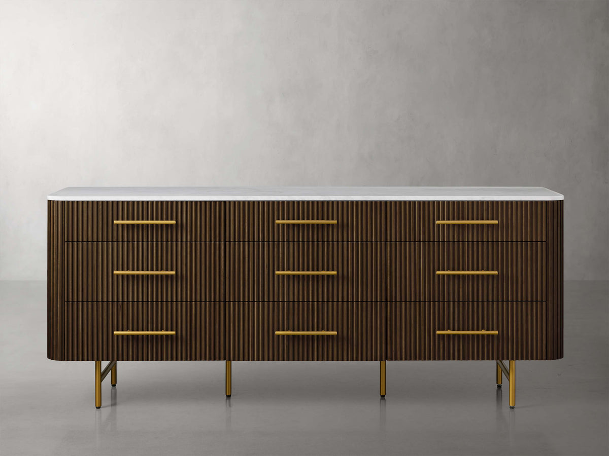 Finnley Nine-Drawer Dresser - Lamp Modern