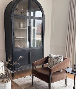 Hendi Glass Cabinet-Lamp Modern