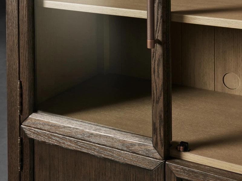 Hendi Glass Cabinet-Lamp Modern