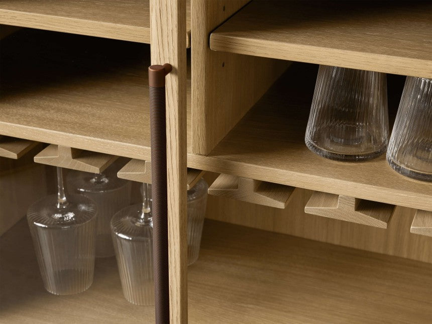 Hendi Low Bar Cabinet 36"W-Lamp Modern