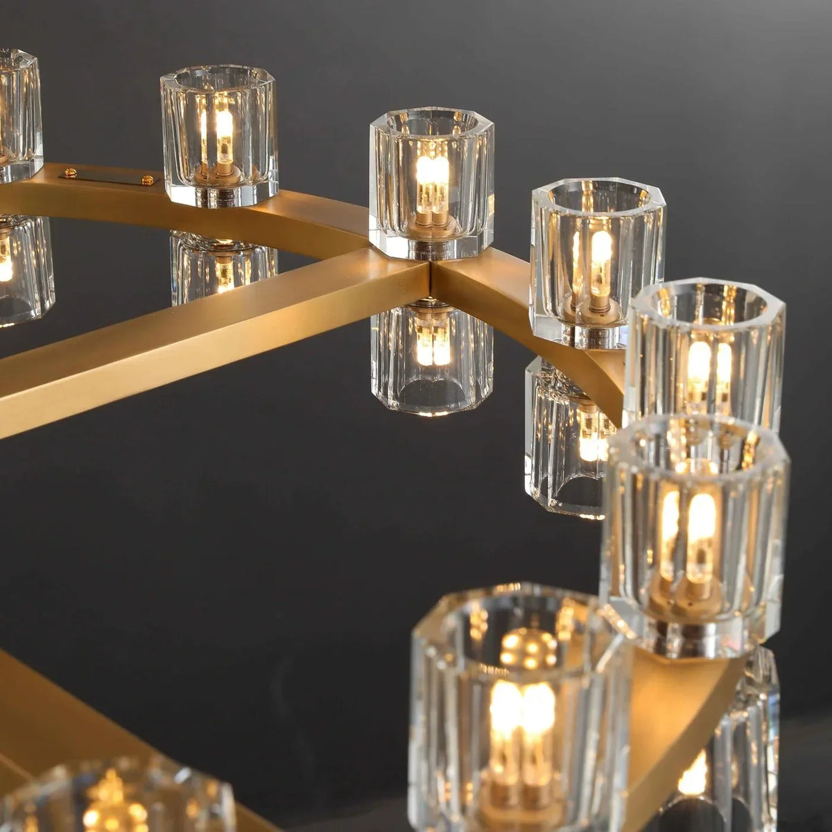 Arcachoe Round Two-tierd Wagon Wheel Chandelier - lampmodern