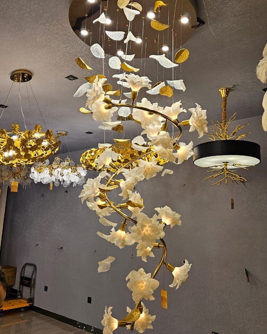 Art Design Brass Branch Ceramic Flower Chandelier - lampmodern