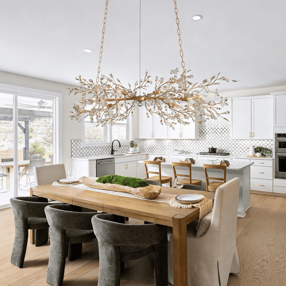 Fiore Linear Chandelier - lampmodern