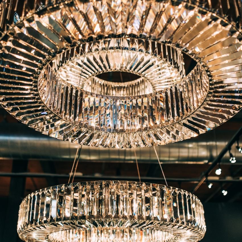 Lito Round Crystals Chandelier - lampmodern
