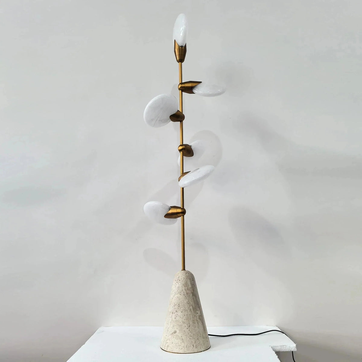 Lyla Floor Lamp - lampmodern