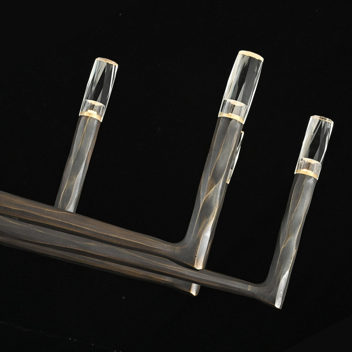 Thadeus Linear Chandelier - lampmodern