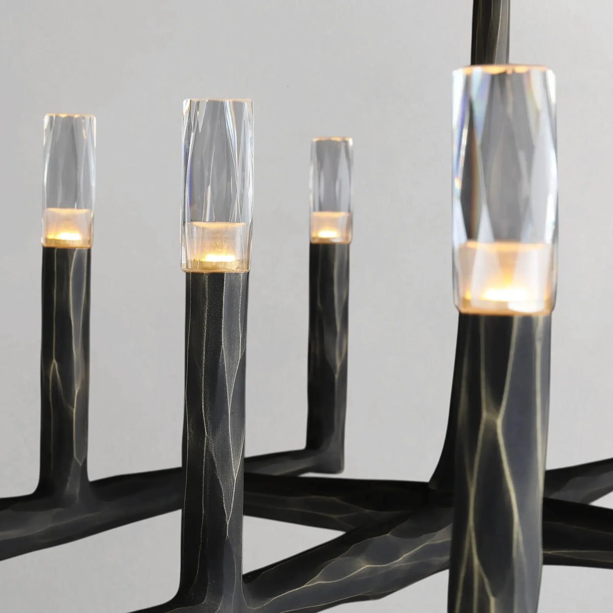 Thadria Linear Chandelier - lampmodern