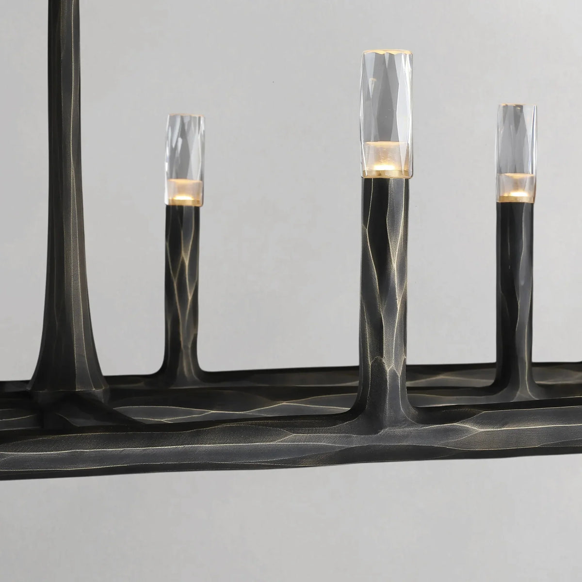 Thadria Linear Chandelier - lampmodern