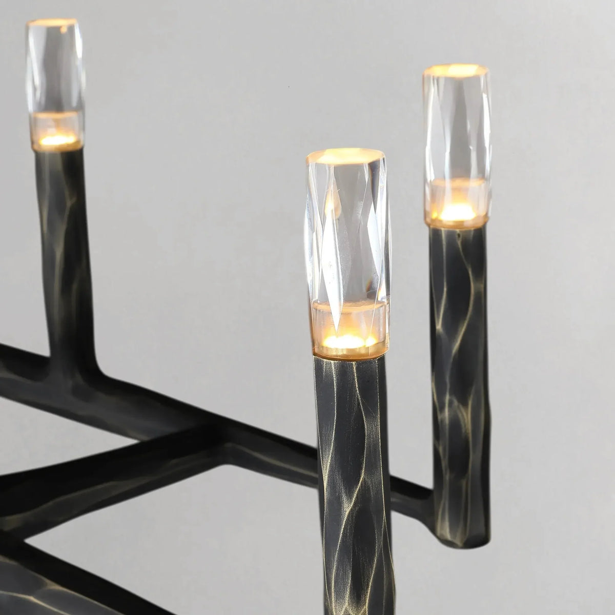 Thadria Linear Chandelier - lampmodern