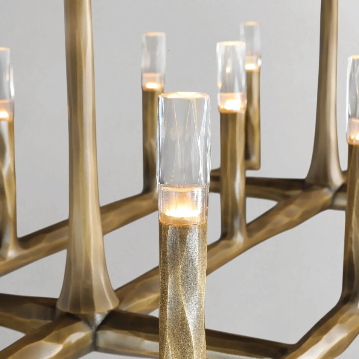 Thadria Linear Chandelier - lampmodern