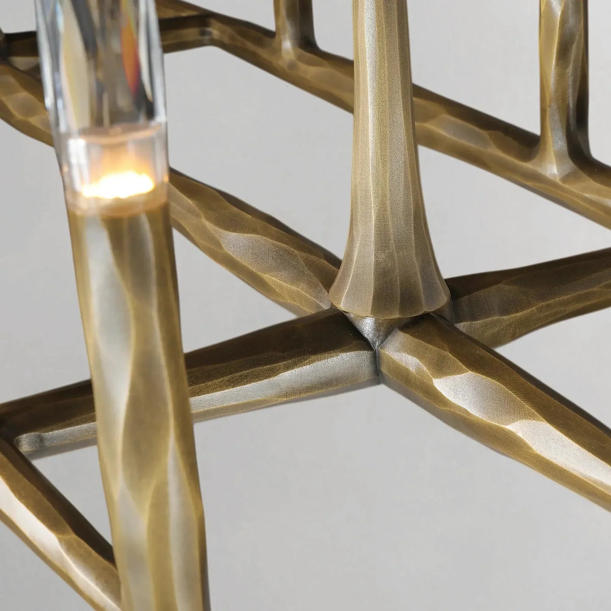 Thadria Linear Chandelier - lampmodern