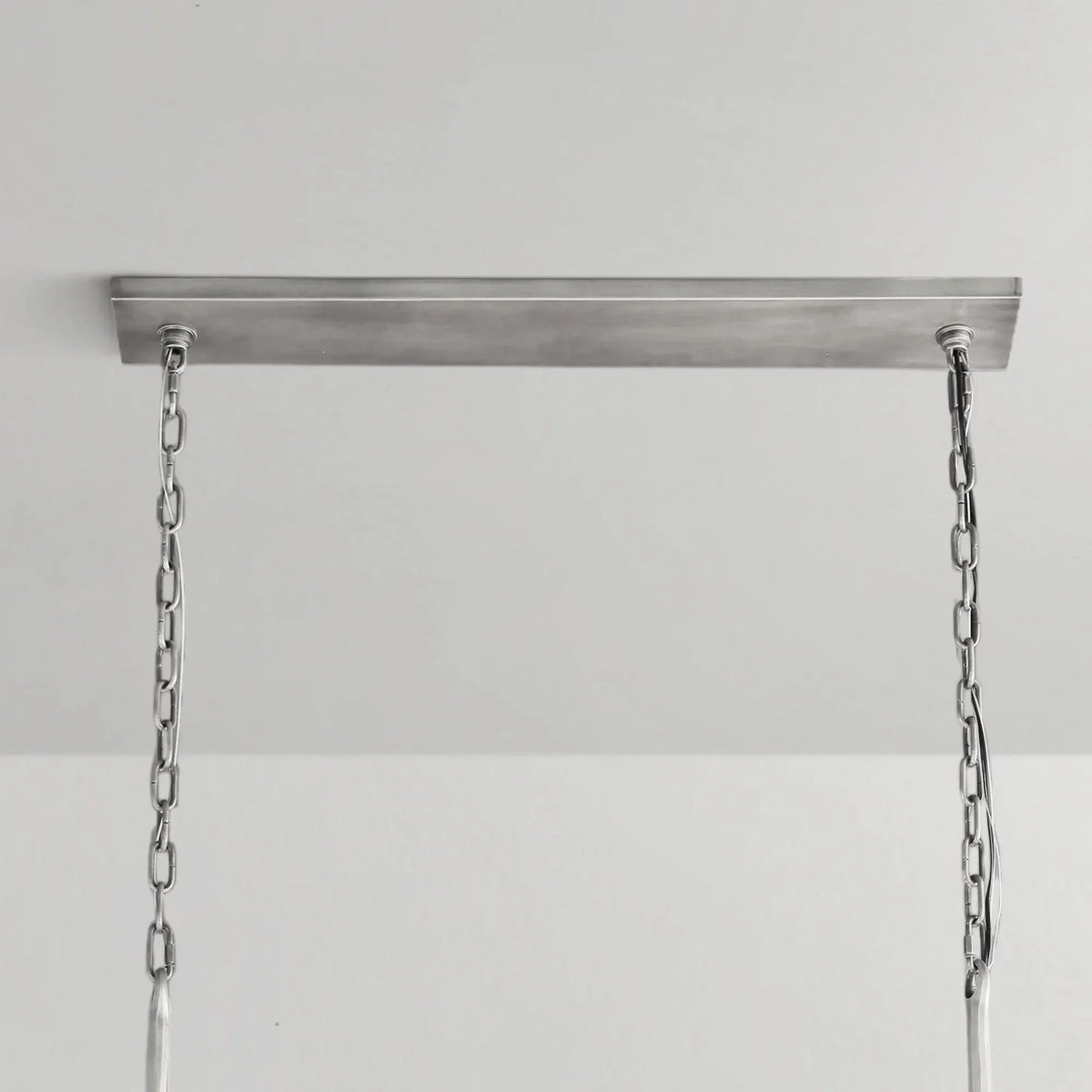 Thadria Linear Chandelier - lampmodern