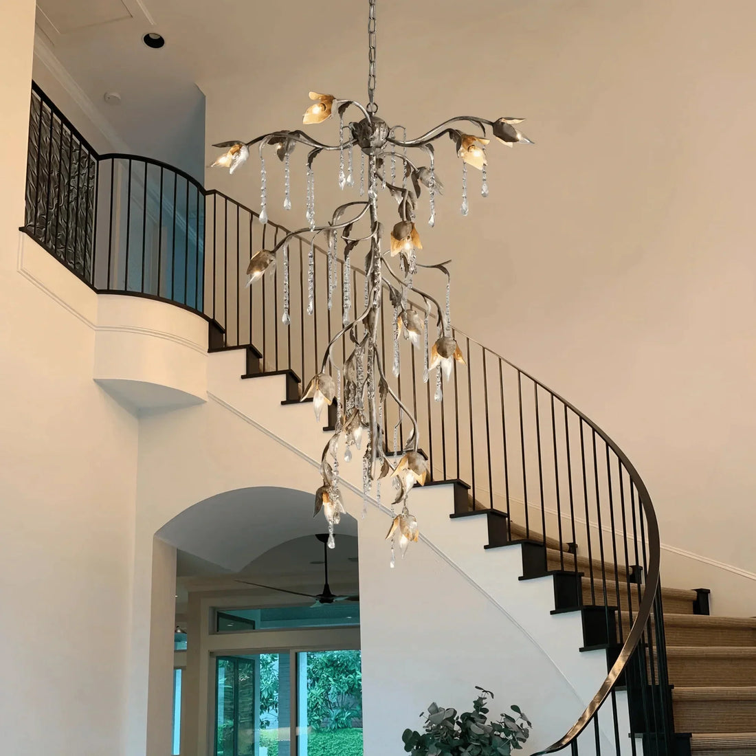 Viticcia Cascade Chandelier - lampmodern